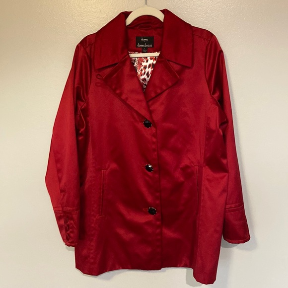 dennis basso Jackets & Blazers - Dennis by Dennis Basso Women’s Red Spring Coat Size Large Festive color, EUC.